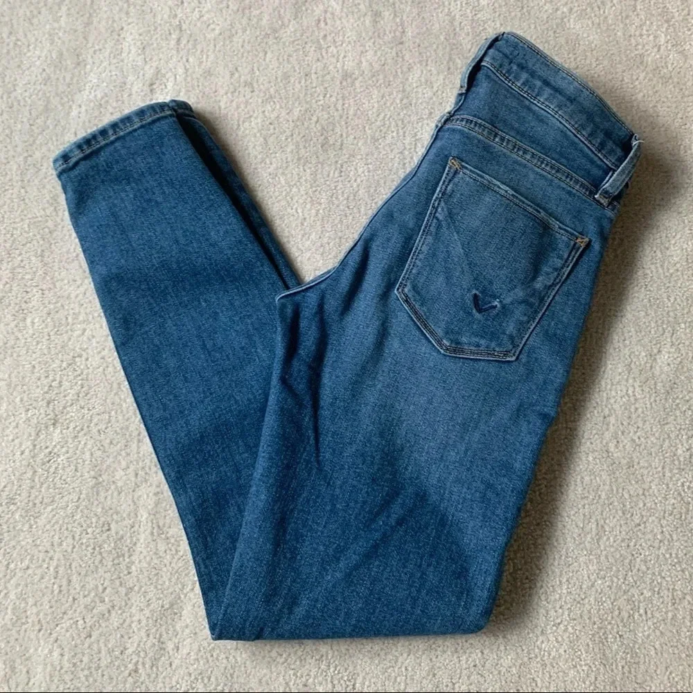 HUDSON Nico Super skinny with detailed front legs, size 24